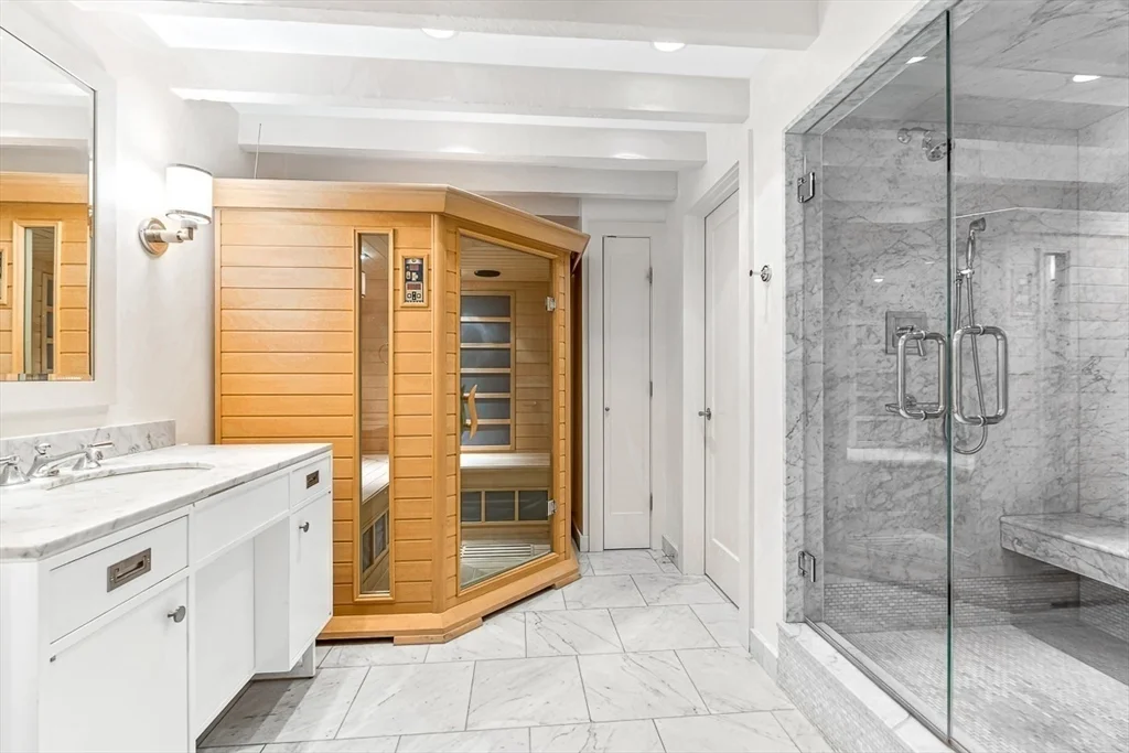1 bed, 1 bath apartment for rent at 33 Commercial Wharf East Unit 44, Boston Downtown — photo 8 of 19