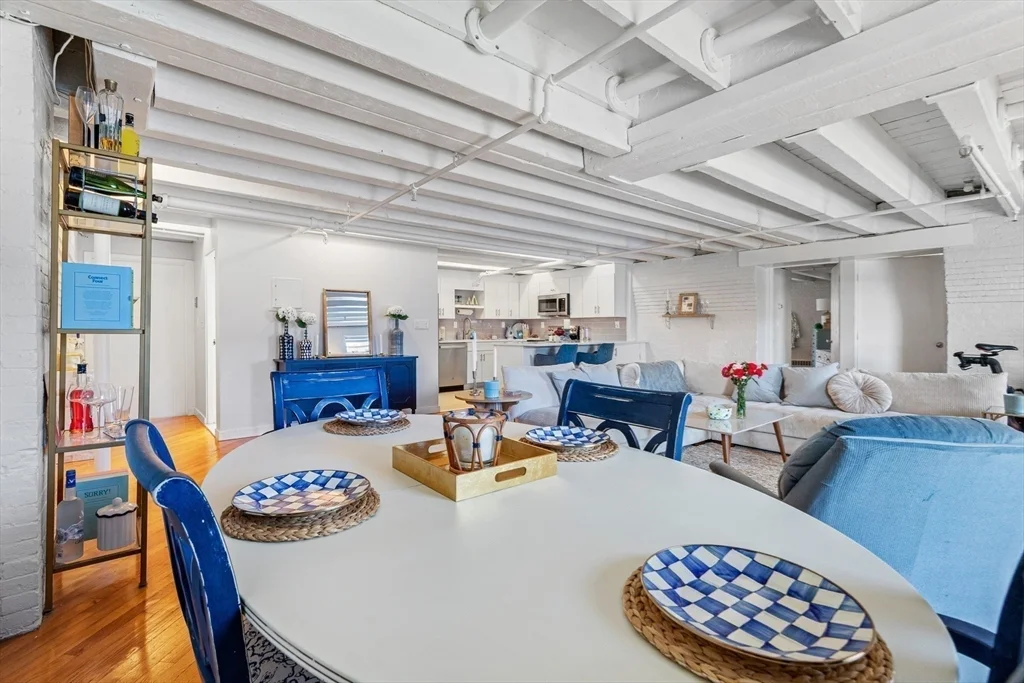 2 bed, 1 bath apartment for rent at 33 Commercial Wharf Unit 32, Boston Downtown — photo 8 of 26