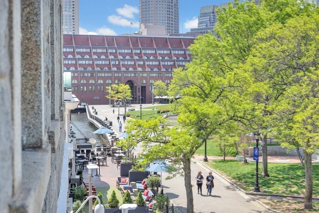 2 bed, 1 bath apartment for rent at 33 Commercial Wharf Unit 32, Boston Downtown — photo 20 of 26