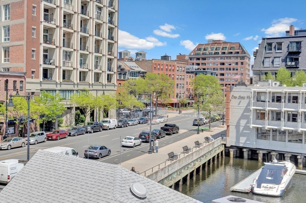 2 bed, 1 bath apartment for rent at 33 Commercial Wharf Unit 32, Boston Downtown — photo 23 of 26