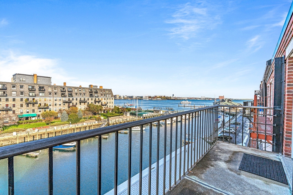 2 bed, 2 bath apartment for rent at 33 Commercial Wharf Unit 52, Waterfront — photo 3 of 30