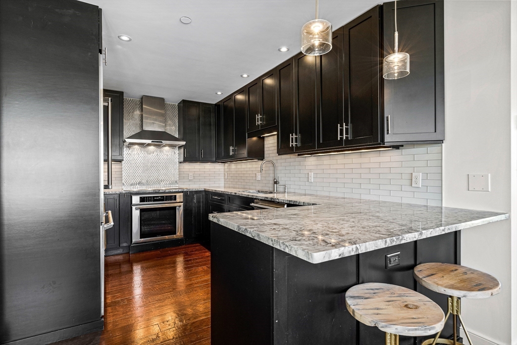 2 bed, 2 bath apartment for rent at 33 Commercial Wharf Unit 52, Waterfront — photo 12 of 30