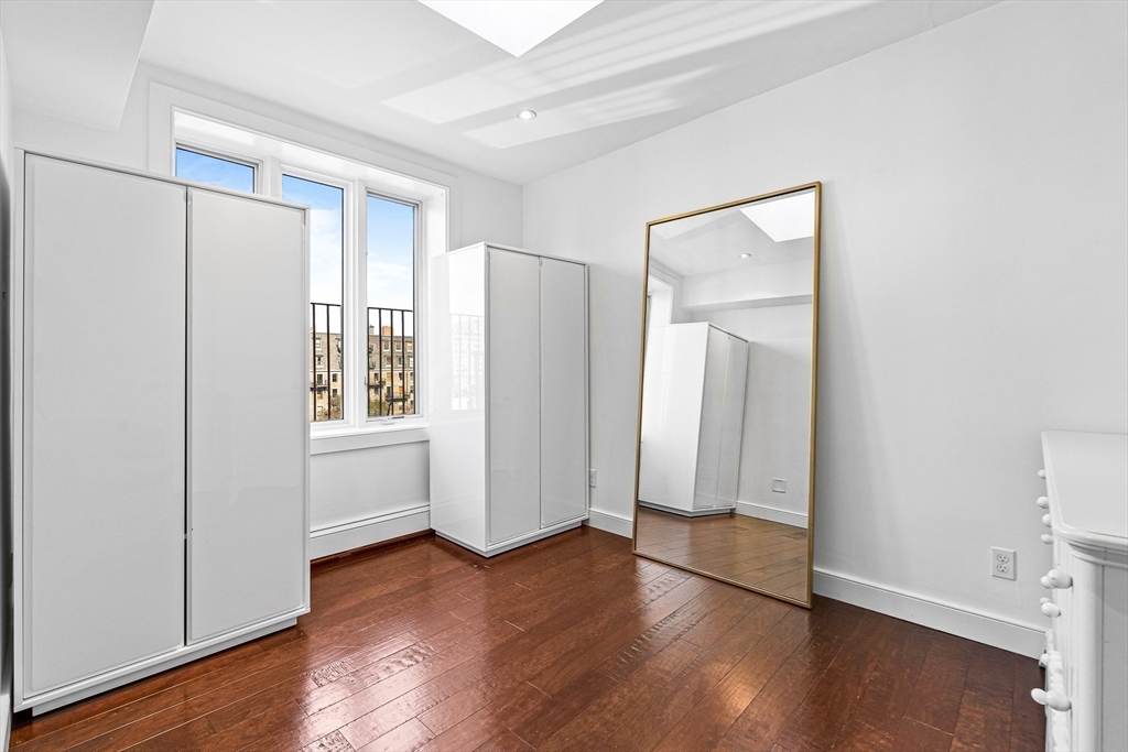 2 bed, 2 bath apartment for rent at 33 Commercial Wharf Unit 52, Waterfront — photo 19 of 30