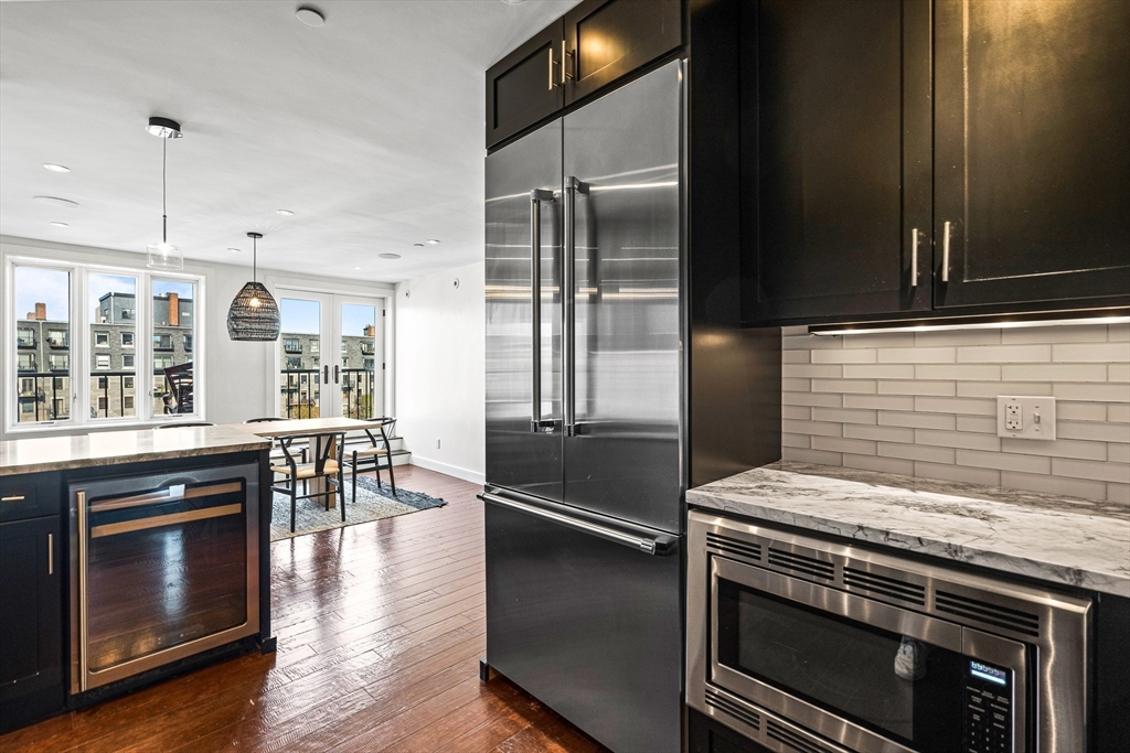 2 bed, 2 bath apartment for rent at 33 Commercial Wharf Unit 52, Waterfront — photo 13 of 30