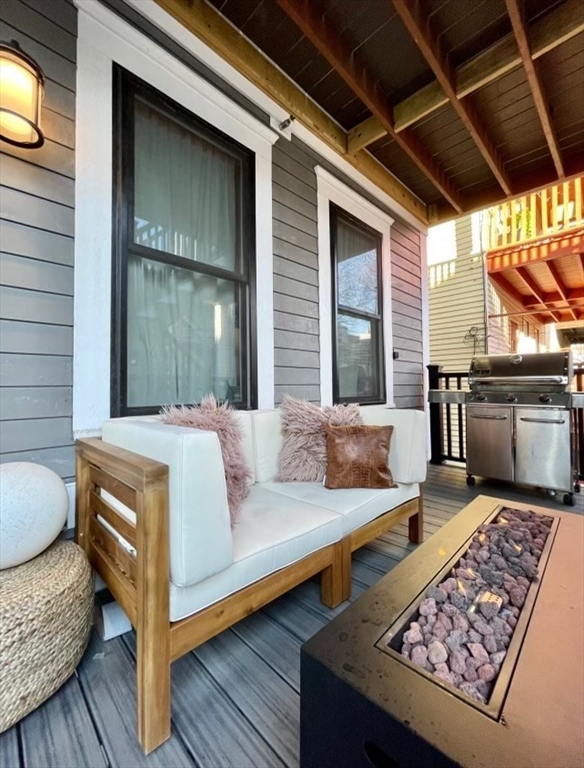 2 bed, 2.5 bath apartment for rent at 33 Condor St Unit 2, Eagle Hill — photo 11 of 12