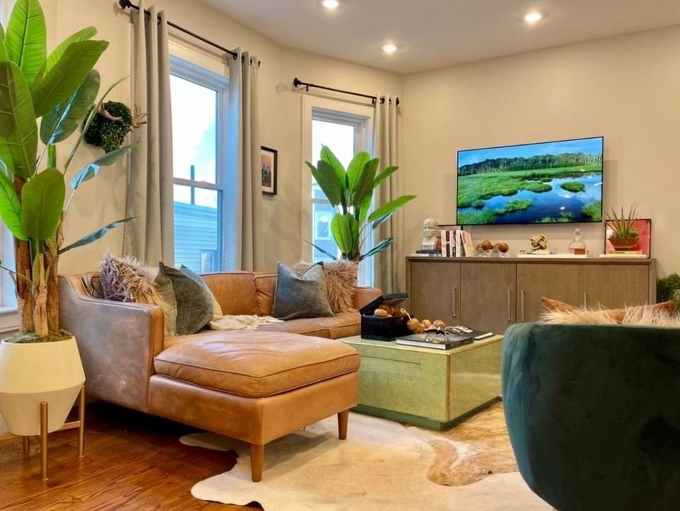 2 bed, 2.5 bath apartment for rent at 33 Condor St Unit 2, Eagle Hill
