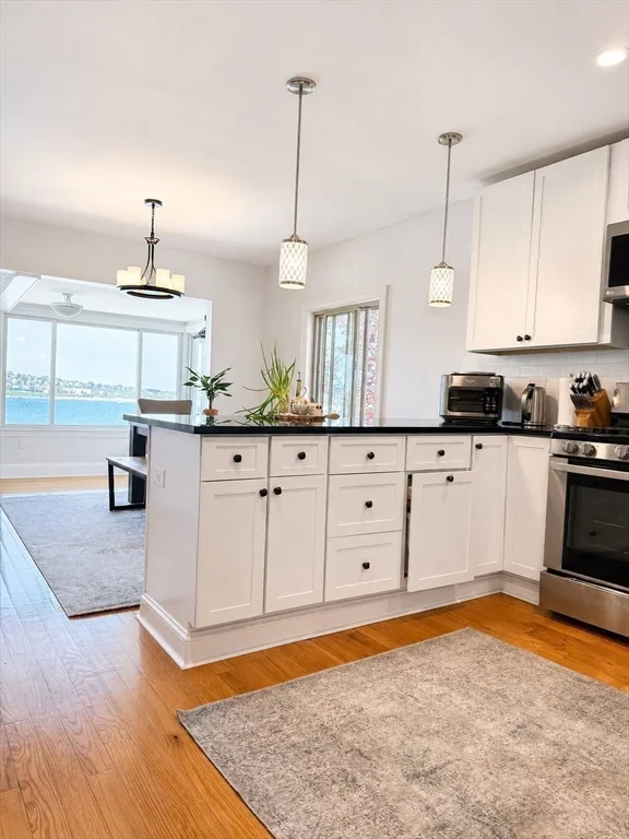 4 bed, 2 bath apartment for rent at 33 Ct Unit 2, Winthrop — photo 16 of 36