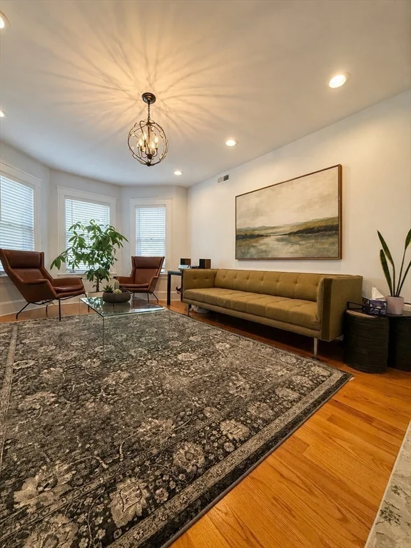 4 bed, 2 bath apartment for rent at 33 Ct Unit 2, Winthrop — photo 10 of 36