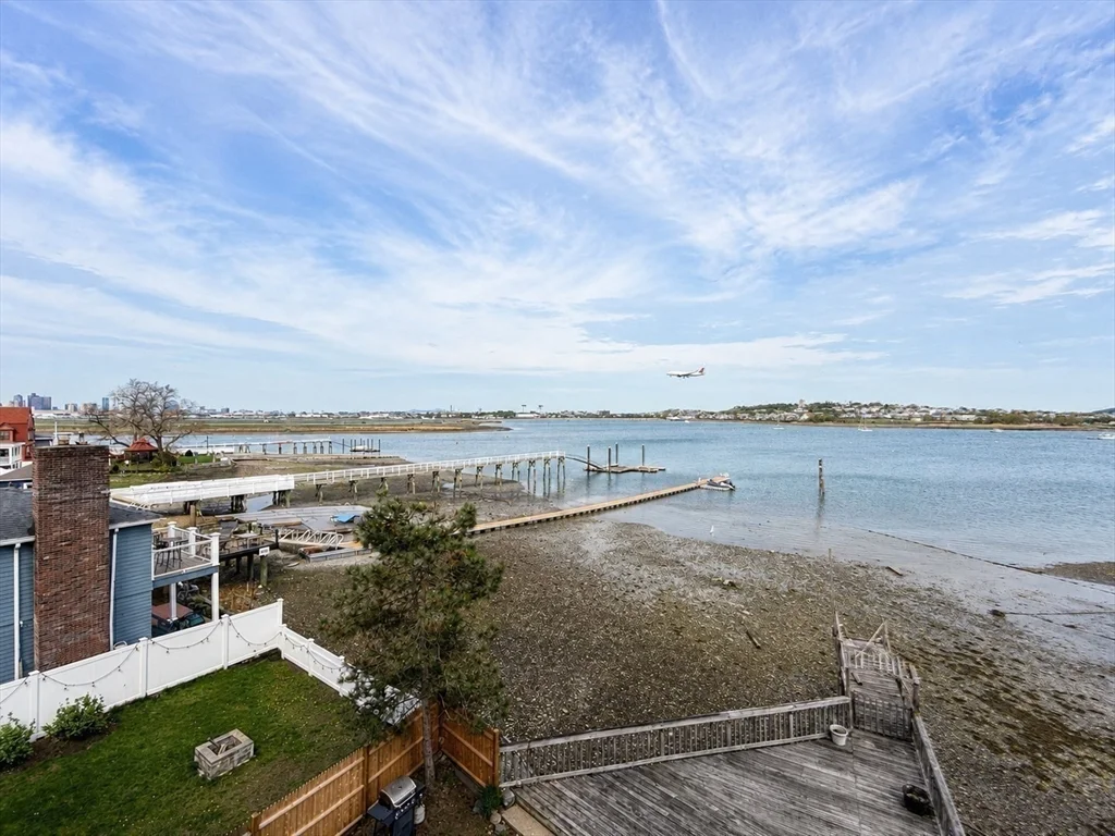 4 bed, 2 bath apartment for rent at 33 Ct Unit 2, Winthrop — photo 32 of 36