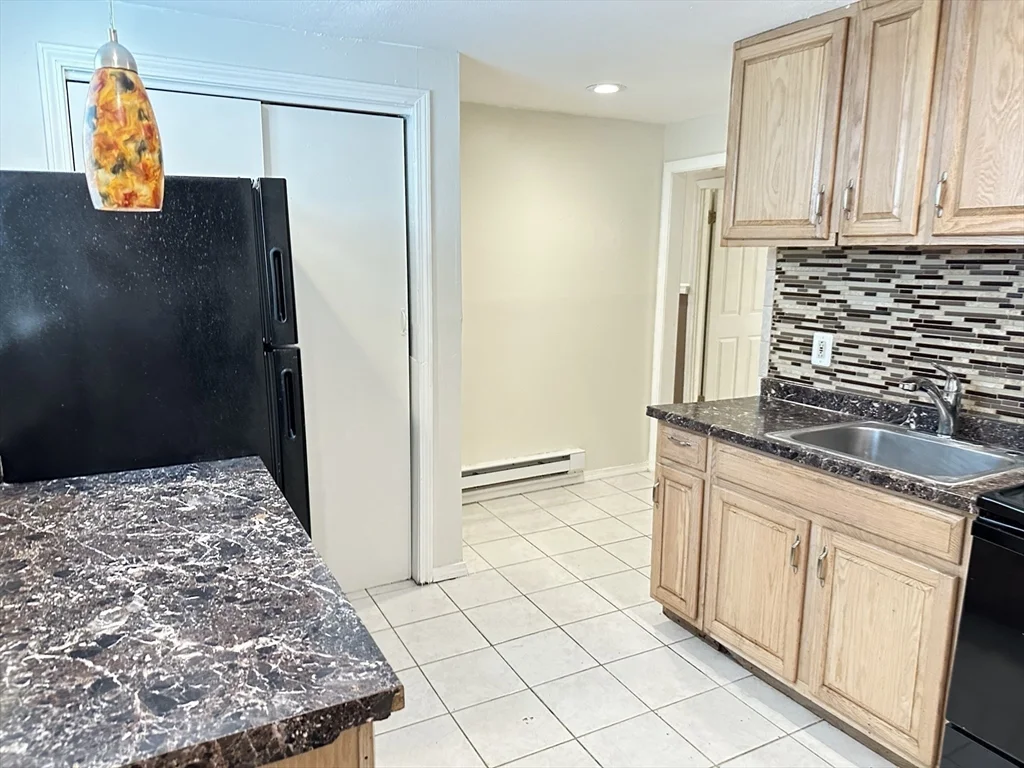 2 bed, 1 bath apartment for rent at 33 Curry Cir Unit 1-A, Swampscott — photo 16 of 20
