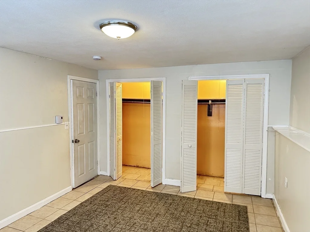 2 bed, 1 bath apartment for rent at 33 Curry Cir Unit 1-A, Swampscott — photo 11 of 20