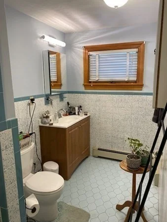 2 bed, 1 bath apartment for rent at 33 Curtis Ave Unit 1, Teele Square — photo 16 of 16