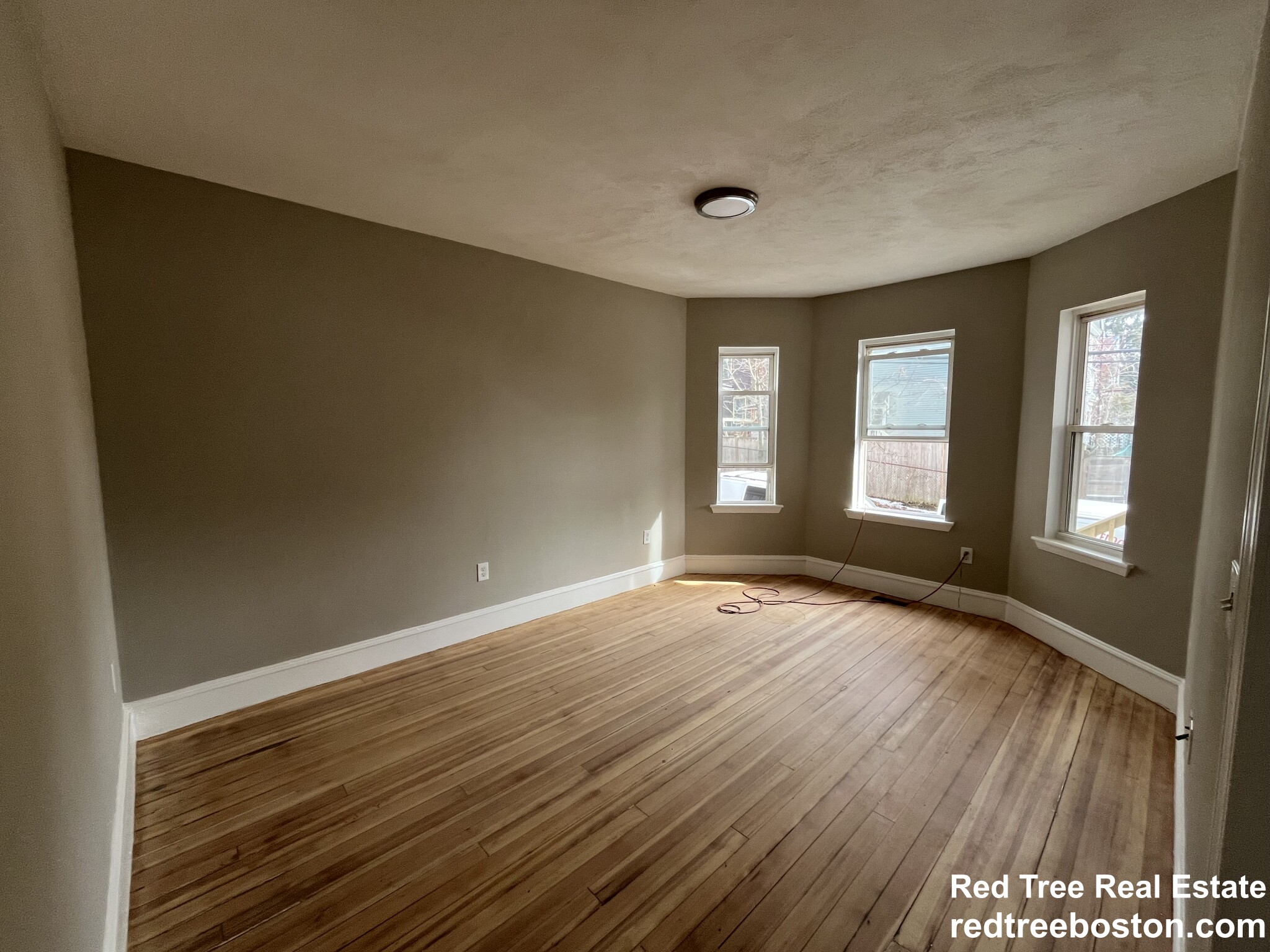 3 bed, 1 bath apartment for rent at 33 Dunlap St Unit 1, Dorchester — photo 2 of 13