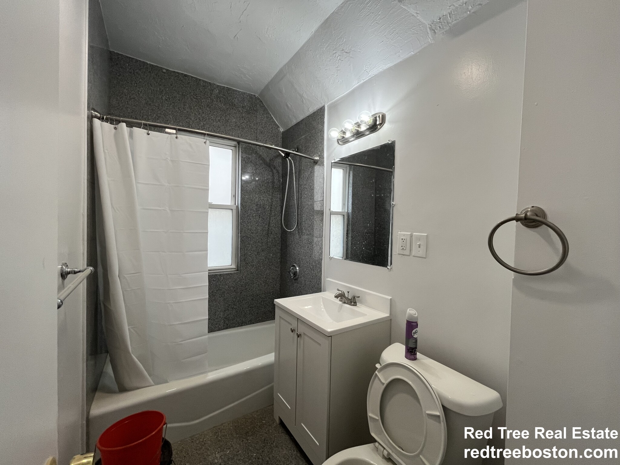 3 bed, 1 bath apartment for rent at 33 Dunlap St Unit 1, Dorchester — photo 7 of 13