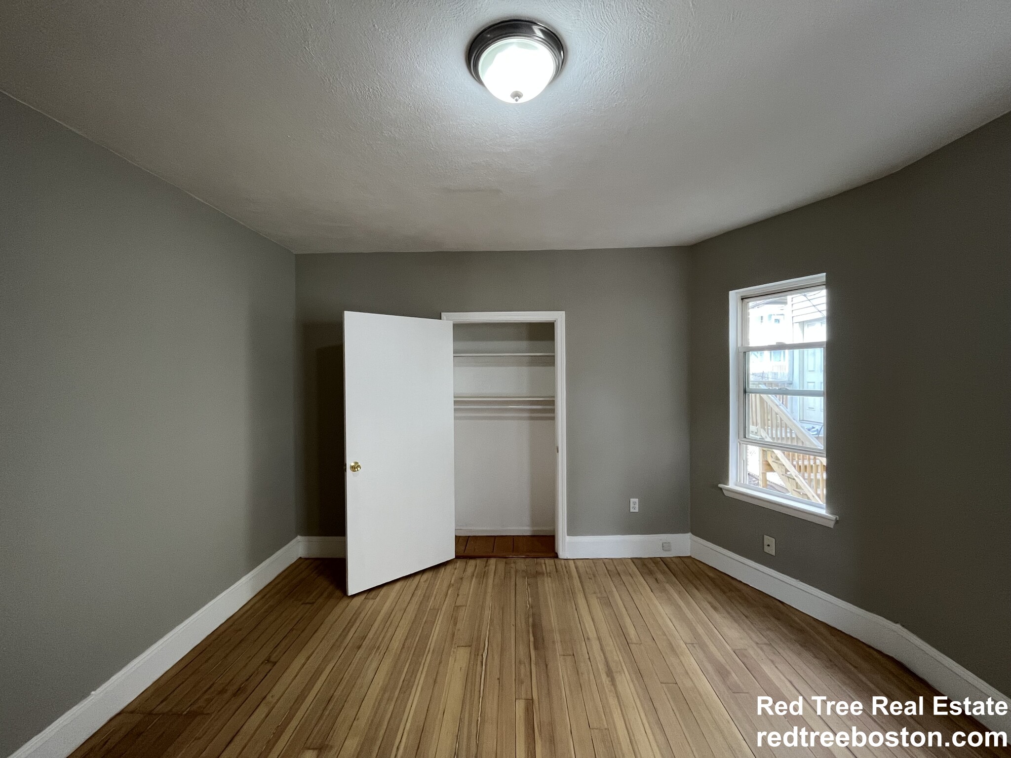3 bed, 1 bath apartment for rent at 33 Dunlap St Unit 1, Dorchester — photo 4 of 13