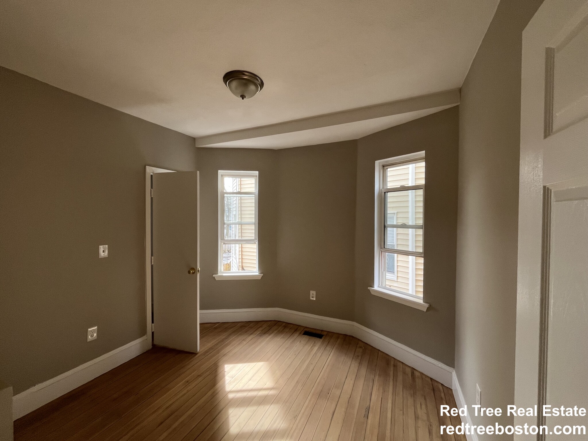 3 bed, 1 bath apartment for rent at 33 Dunlap St Unit 1, Dorchester — photo 5 of 13