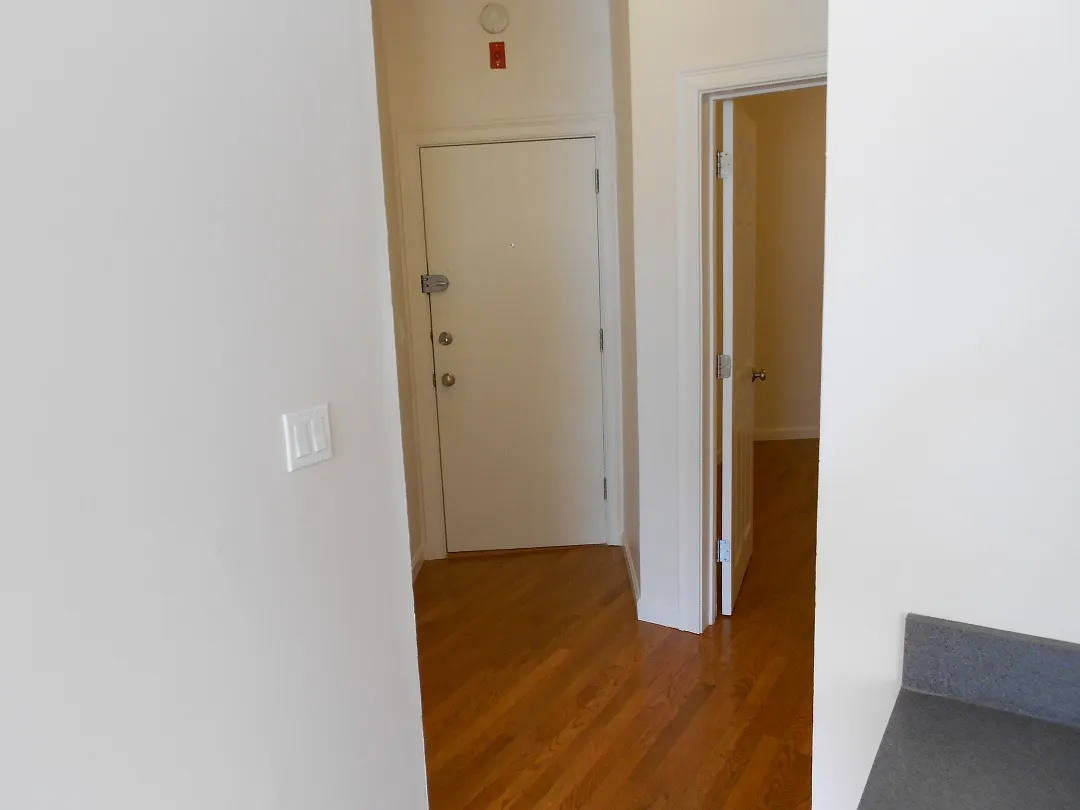 1 bed, 1 bath apartment for rent at 33 Edgerly Rd Unit 7, Fenway — photo 3 of 7