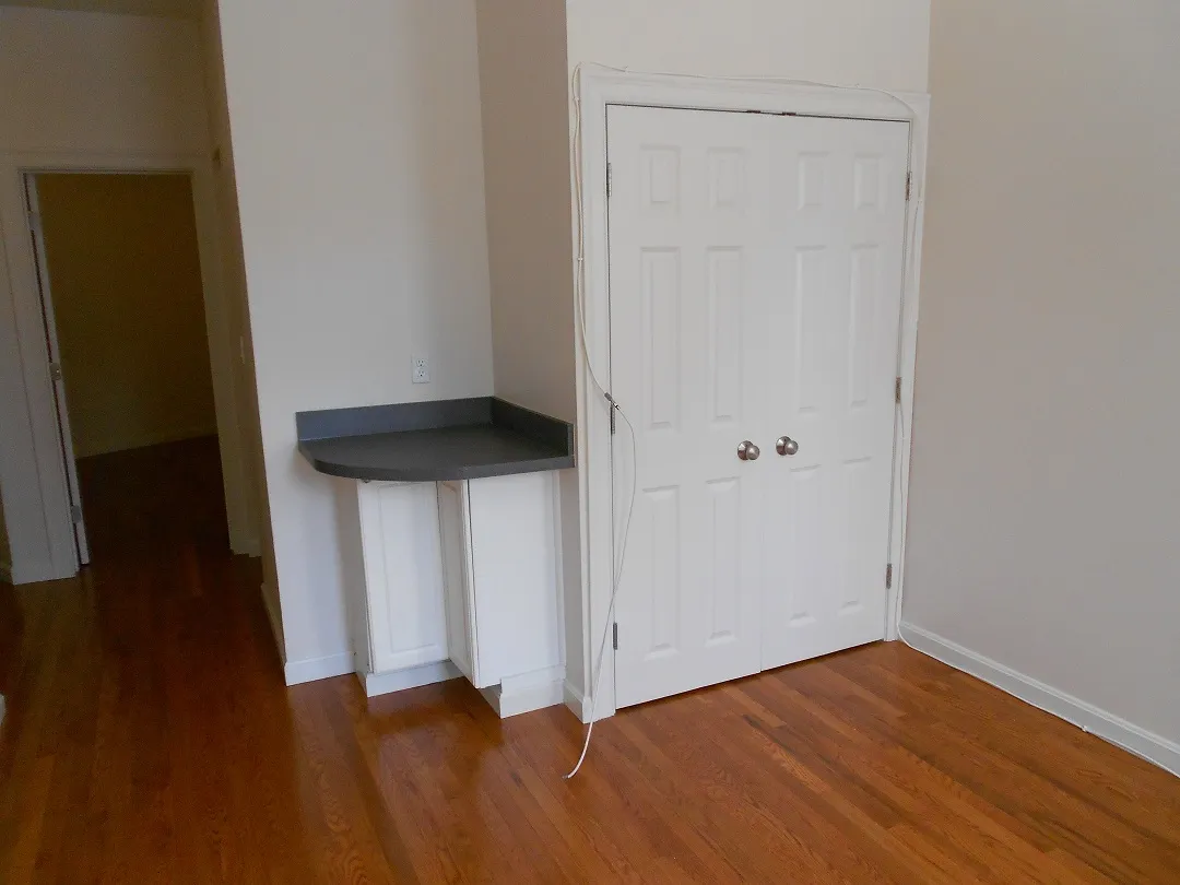 1 bed, 1 bath apartment for rent at 33 Edgerly Rd Unit 7, Fenway — photo 2 of 7
