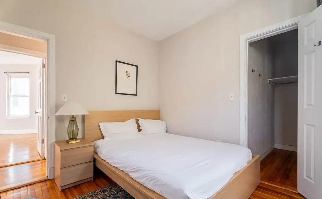 3 bed, 1 bath apartment for rent at 33 Edison Green St Unit 3, Dorchester — photo 6 of 11