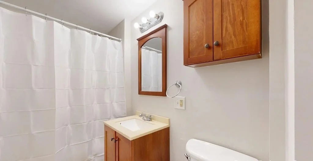 3 bed, 1 bath apartment for rent at 33 Edison Grn Unit 2, Dorchester — photo 21 of 22