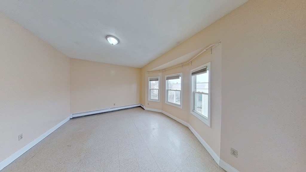 4 bed, 1 bath apartment for rent at 33 Elmore St Unit 3, Roxbury — photo 2 of 15