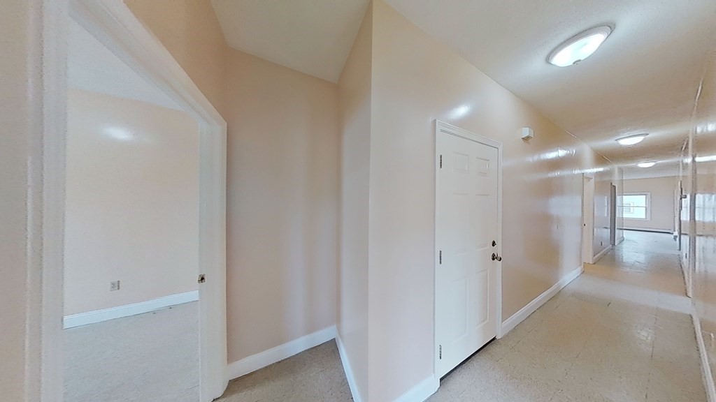 4 bed, 1 bath apartment for rent at 33 Elmore St Unit 3, Roxbury — photo 8 of 15