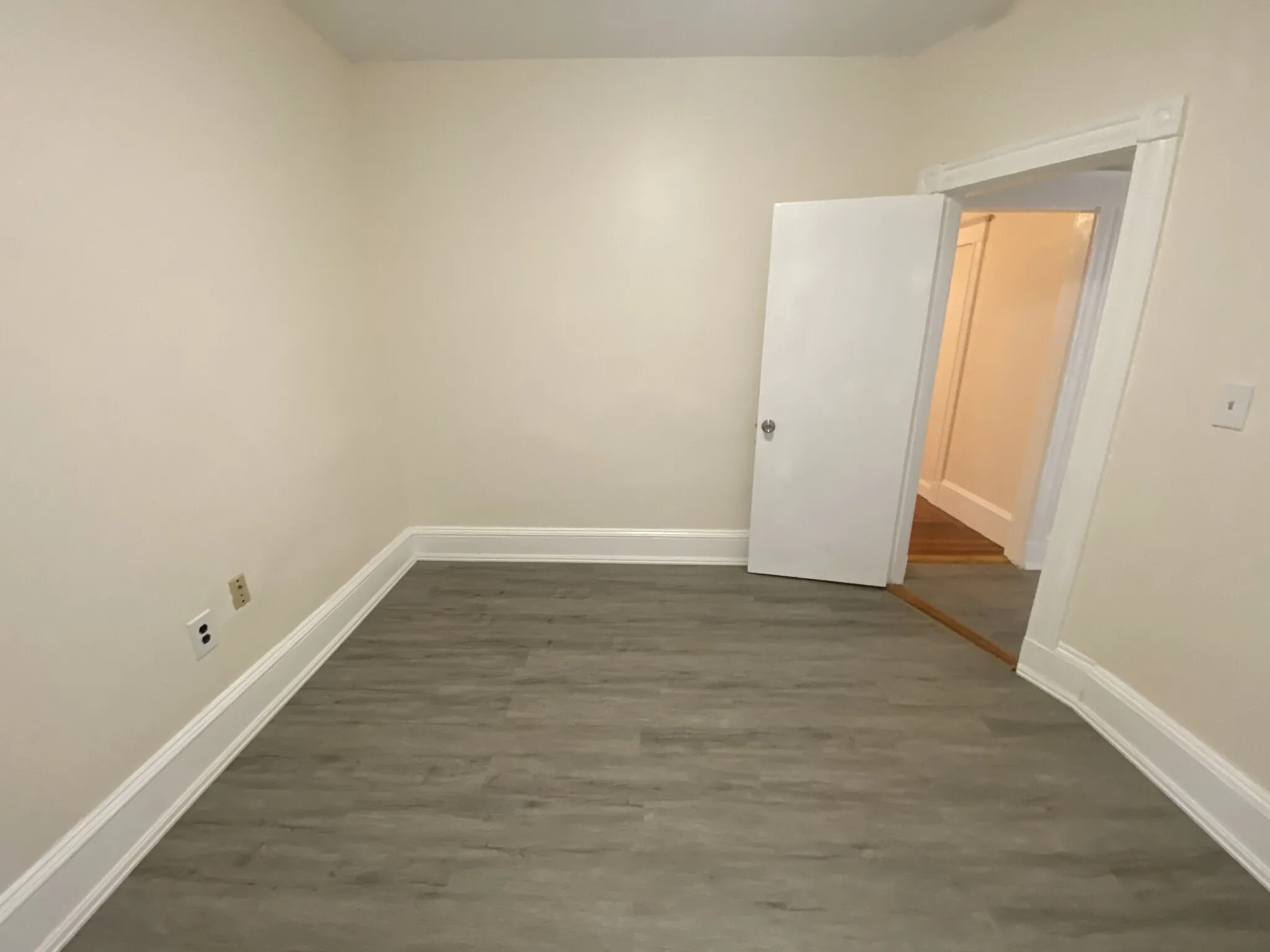2.5 bed, 1 bath apartment for rent at 33 Everett Ave Unit 1, East Somerville — photo 9 of 23
