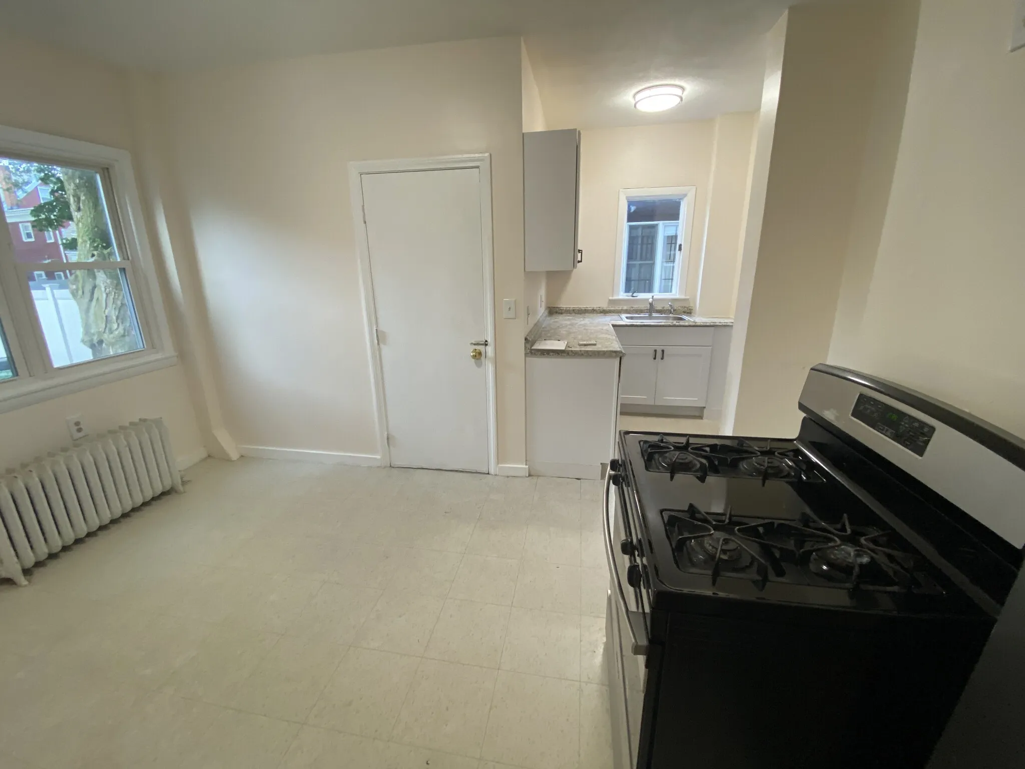 2.5 bed, 1 bath apartment for rent at 33 Everett Ave Unit 1, East Somerville — photo 23 of 23