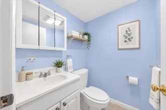 3 bed, 1 bath apartment for rent at 33 Fairchild Ave, Saugus — photo 18 of 31