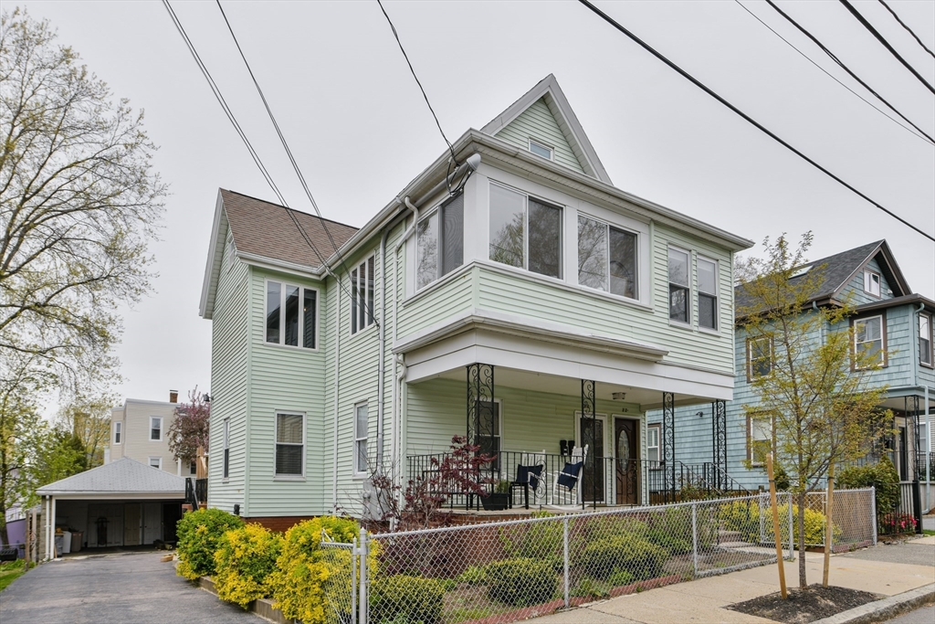 4 bed, 2 bath apartment for rent at 33 Farragut Aveune Unit 2, West Somerville — photo 17 of 18