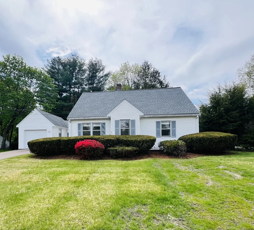 2 bed, 2 bath apartment for rent at 33 Forest Ave, Natick