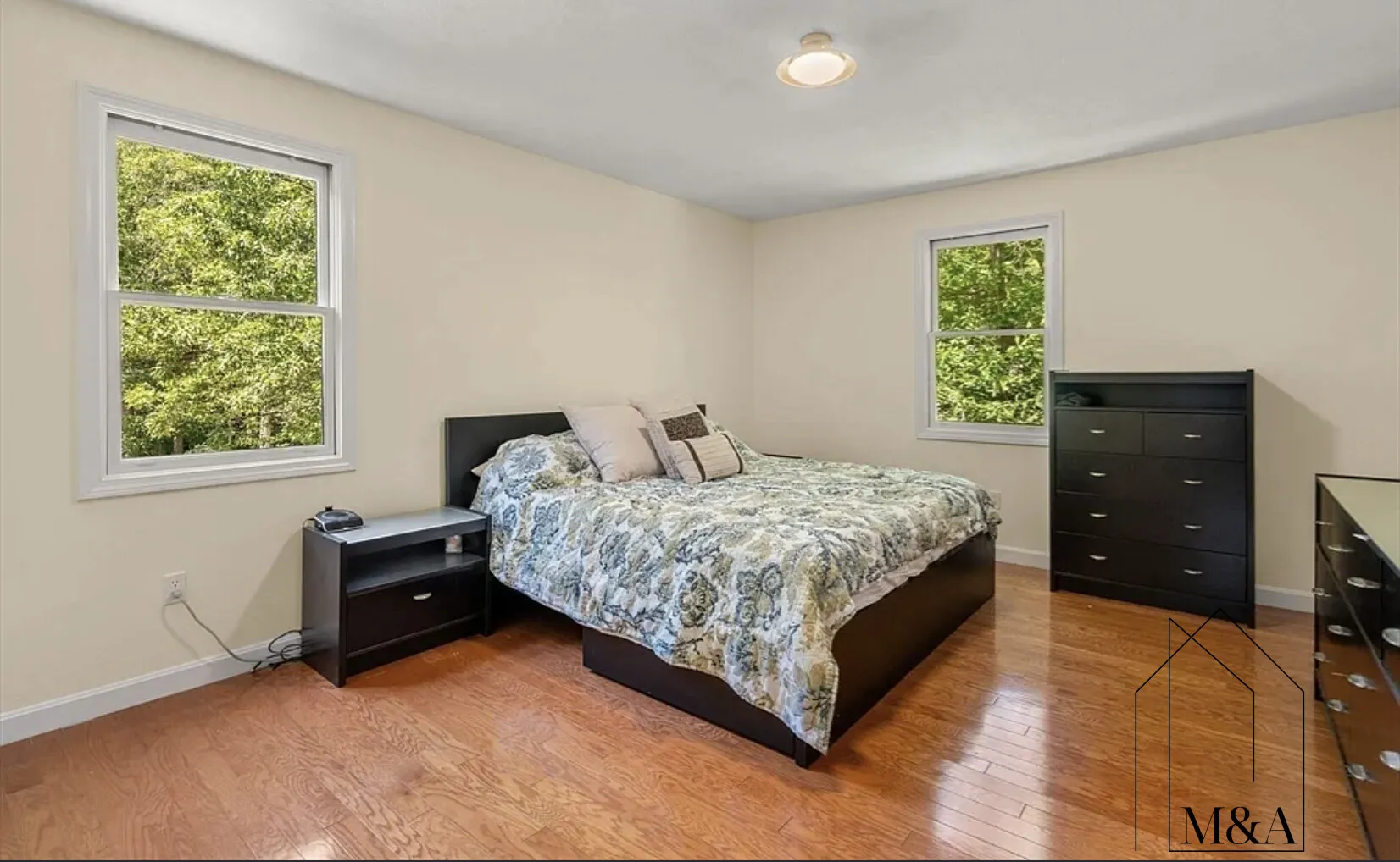 4 bed, 2.5 bath apartment for rent at 33 Furbush Rd Unit SF, West Roxbury — photo 7 of 22