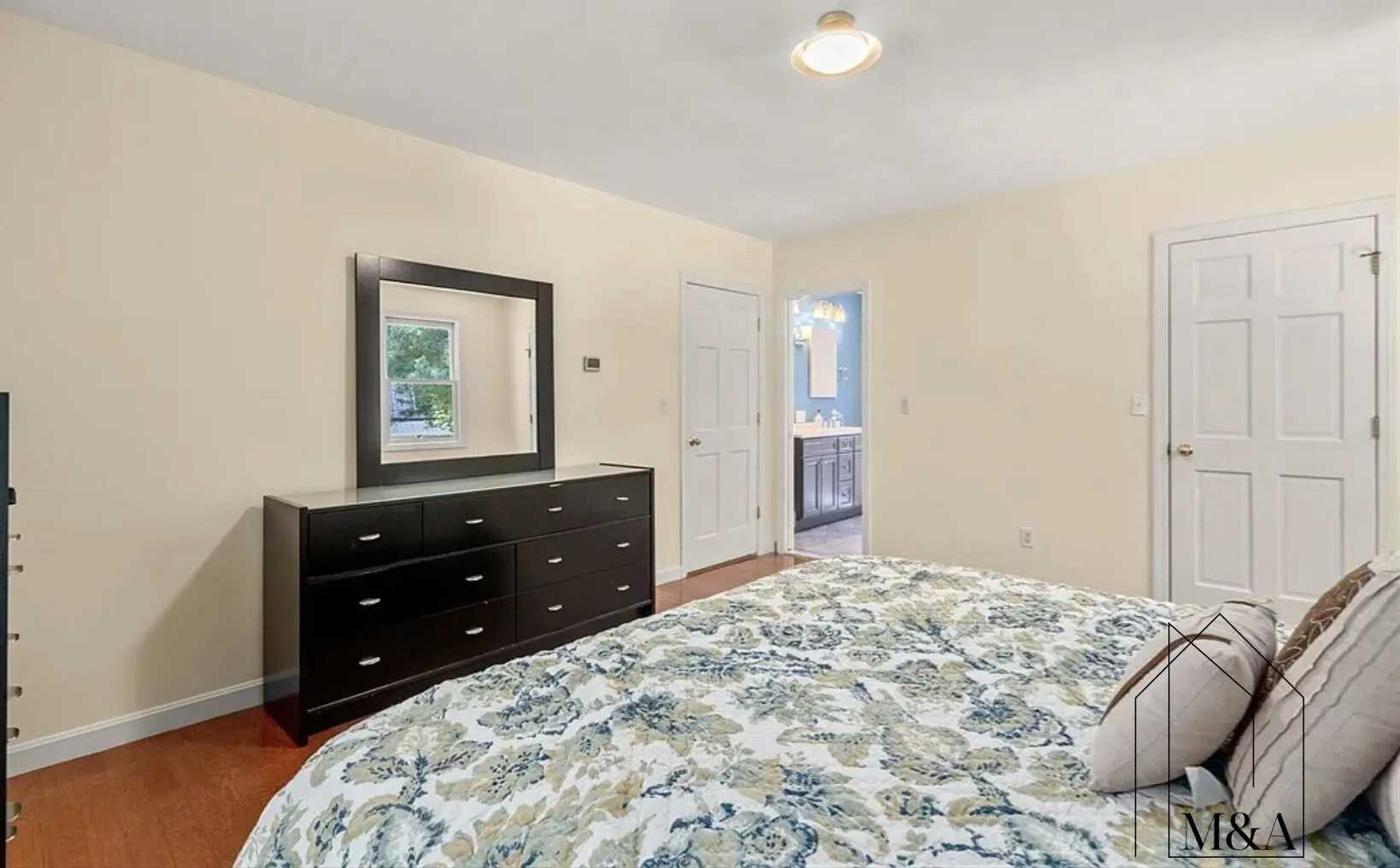 4 bed, 2.5 bath apartment for rent at 33 Furbush Rd Unit SF, West Roxbury — photo 8 of 22