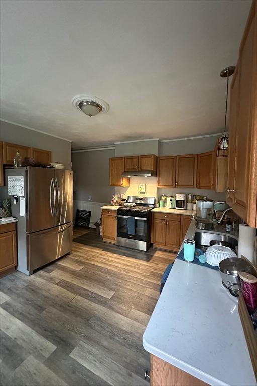 4 bed, 2 bath apartment for rent at 33 Garfield Ave Unit 33, Woburn — photo 3 of 24