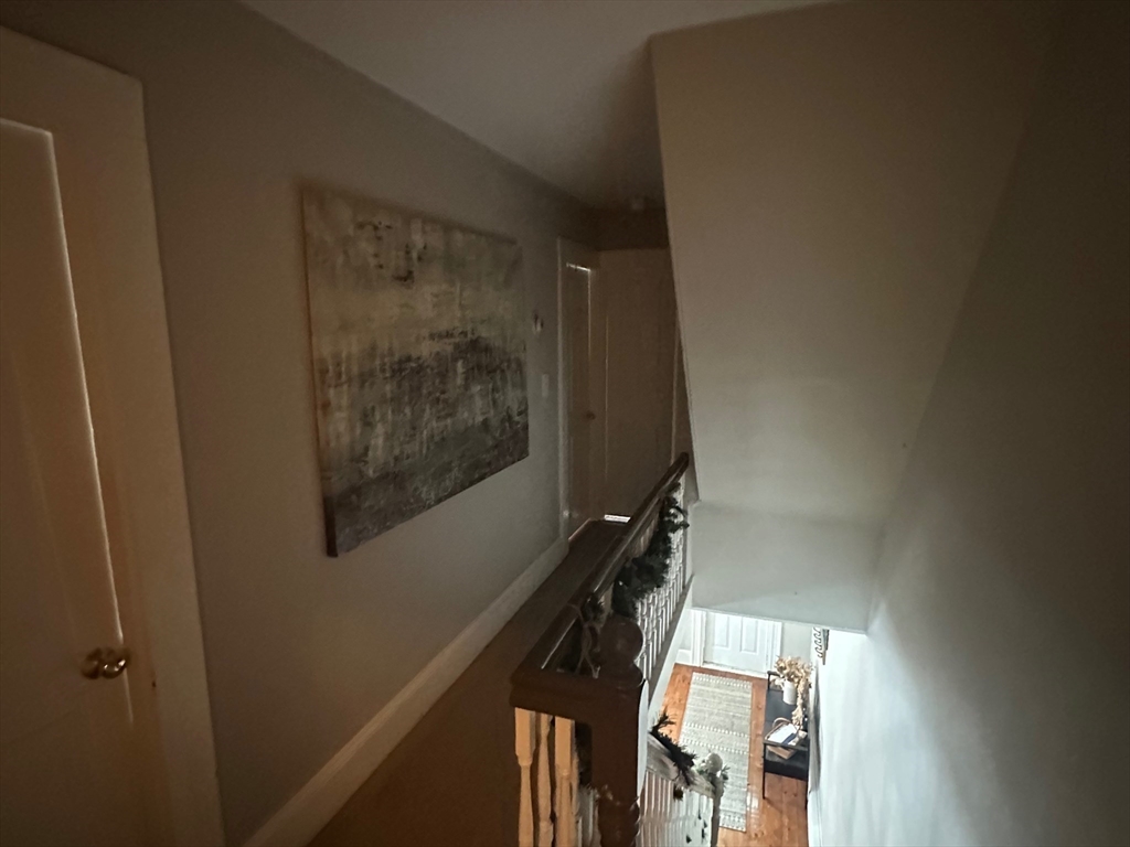 4 bed, 2 bath apartment for rent at 33 Garfield Ave Unit 33, Woburn — photo 11 of 24