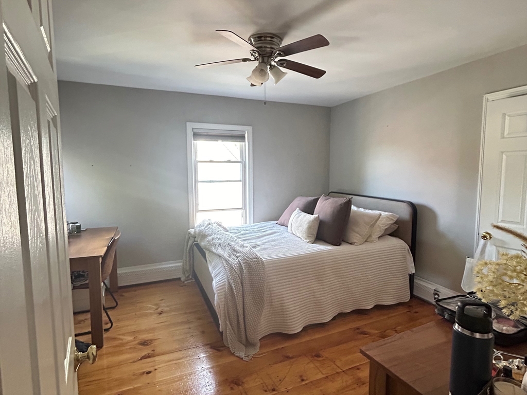 4 bed, 2 bath apartment for rent at 33 Garfield Ave Unit 33, Woburn — photo 12 of 24