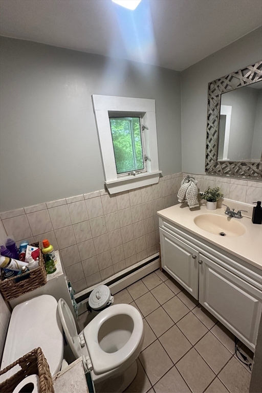 4 bed, 2 bath apartment for rent at 33 Garfield Ave Unit 33, Woburn — photo 22 of 24