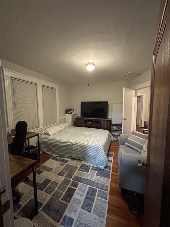 2 bed, 1 bath apartment for rent at 33 Gilbert Unit 1, Belmont — photo 9 of 16