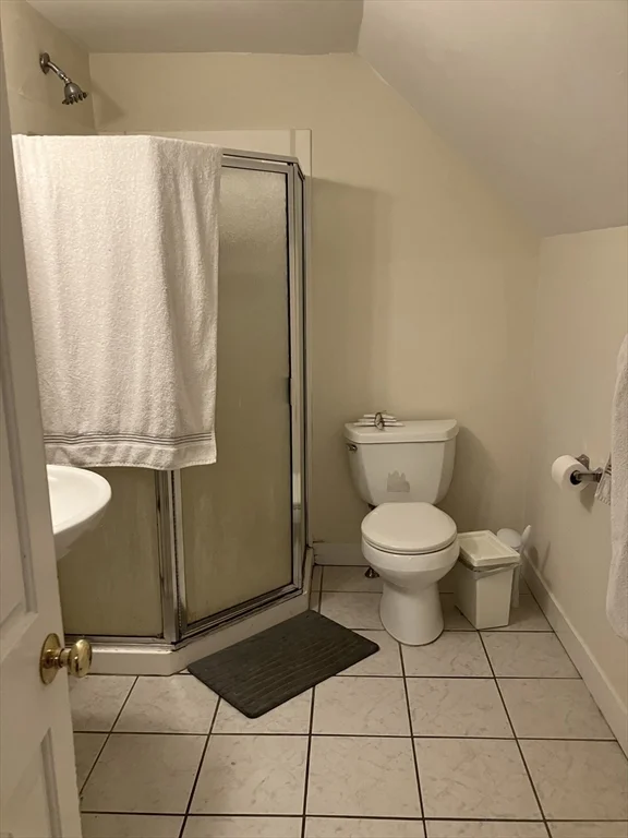 4 bed, 2 bath apartment for rent at 33 Gorham St Unit 2, Somerville — photo 17 of 18