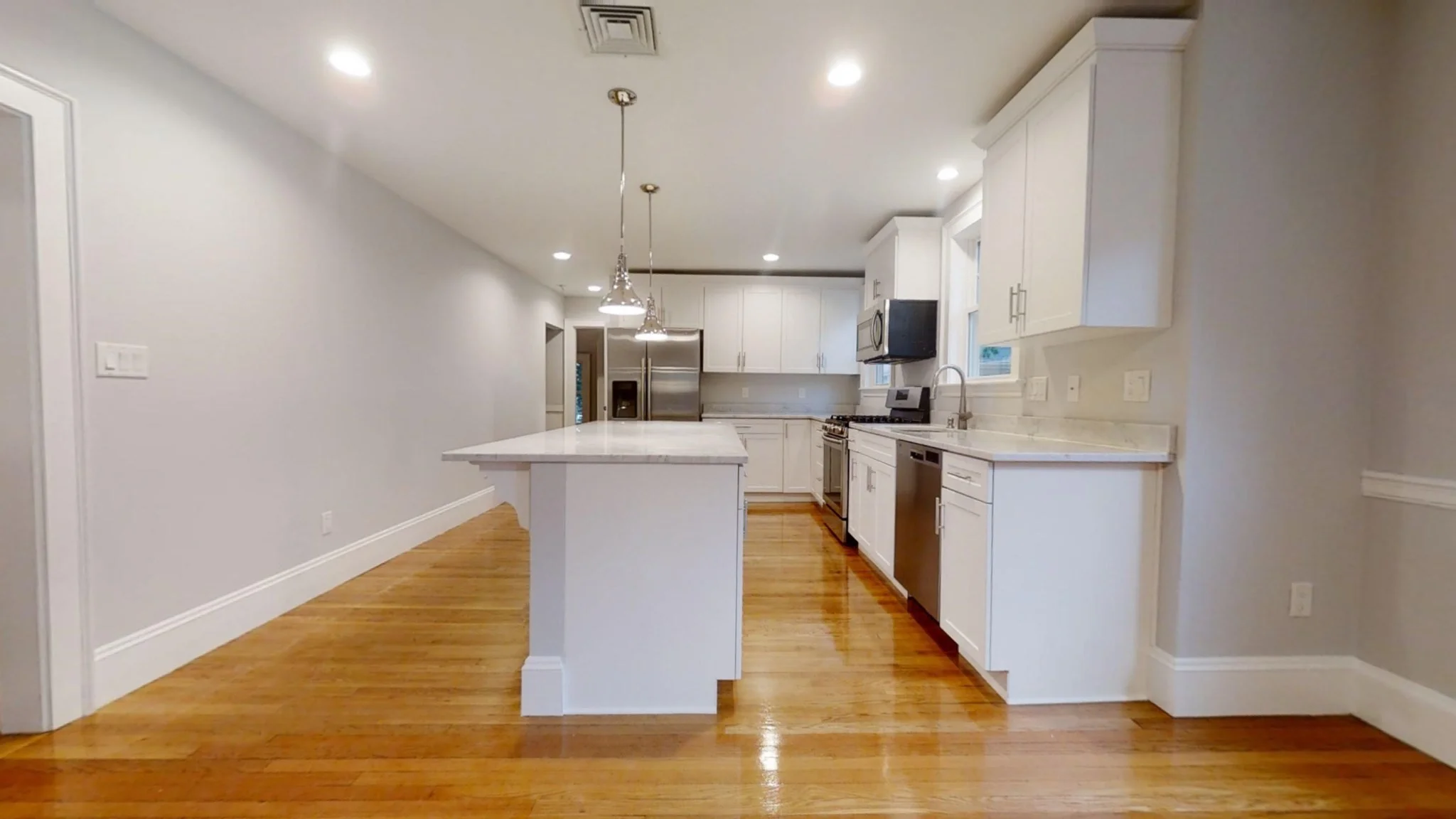 3 bed, 1 bath apartment for rent at 33 Grafton St Unit 2, East Arlington — photo 4 of 17