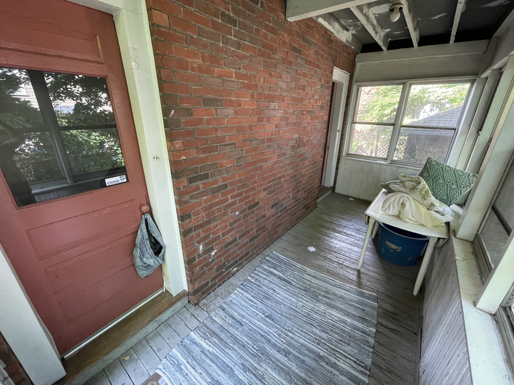 2 bed, 1 bath apartment for rent at 33 Greycliff Rd, Brighton — photo 5 of 18
