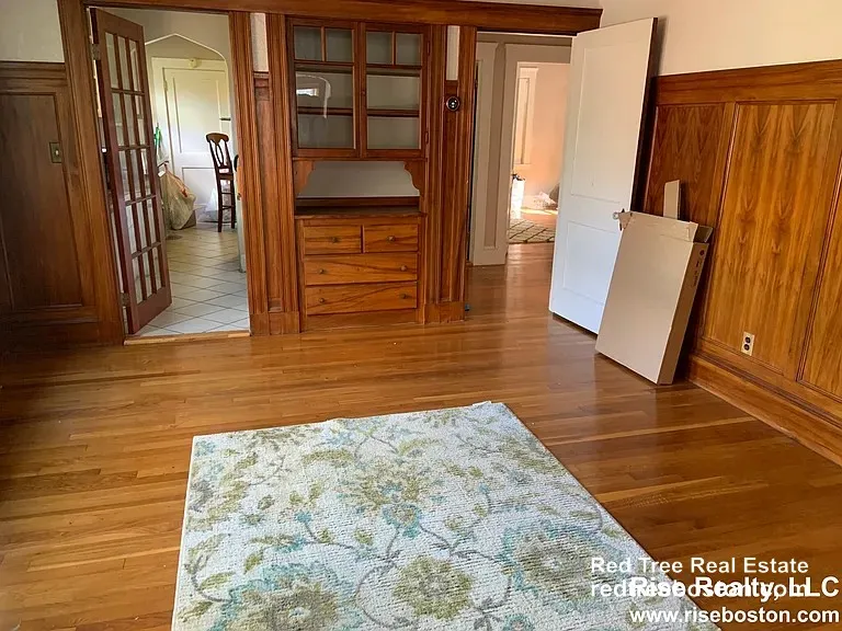 2 bed, 1 bath apartment for rent at 33 Greycliff Rd Unit 1, Brighton