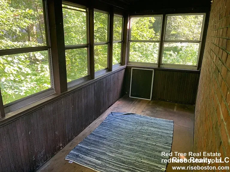 2 bed, 1 bath apartment for rent at 33 Greycliff Rd Unit 1, Brighton — photo 5 of 6