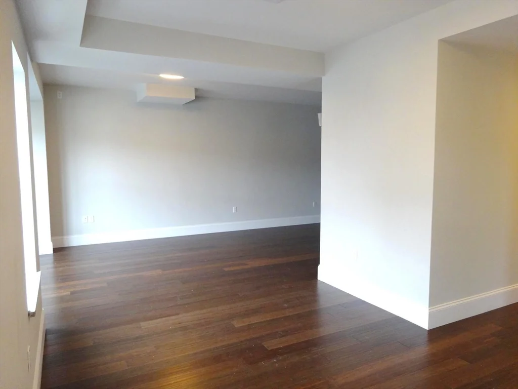 3 bed, 3 bath apartment for rent at 33 H St Unit 201, South Boston — photo 15 of 20