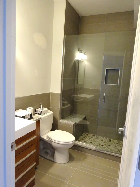 3 bed, 3 bath apartment for rent at 33 H St Unit 201, South Boston — photo 10 of 20