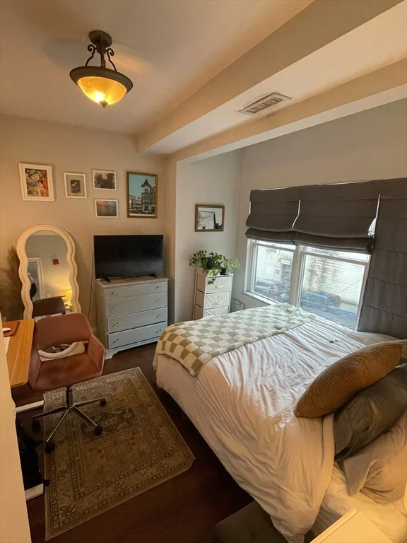 3 bed, 3 bath apartment for rent at 33 H St Unit 201, South Boston — photo 5 of 20