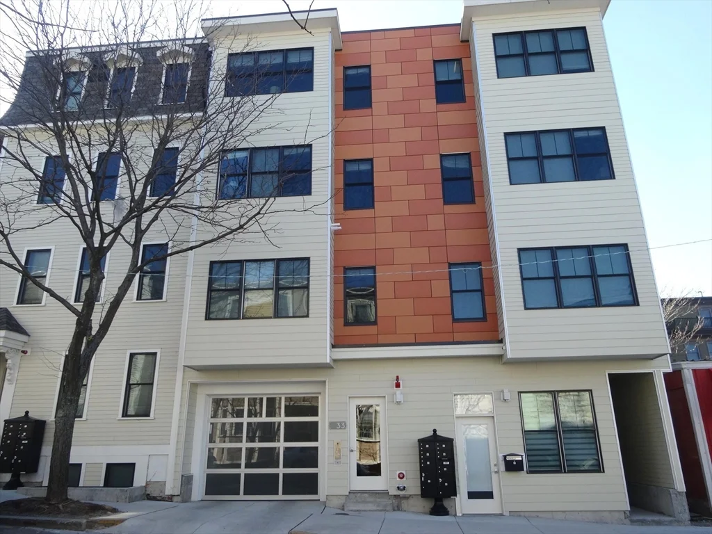 3 bed, 3 bath apartment for rent at 33 H St Unit 201, South Boston — photo 18 of 20