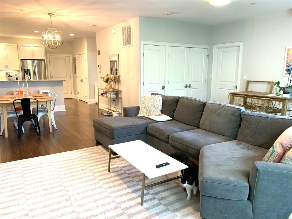 2 bed, 2 bath apartment for rent at 33 H St Unit 301, South Boston