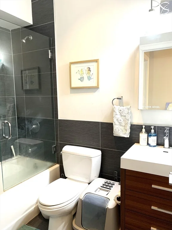 2 bed, 2 bath apartment for rent at 33 H St Unit 301, South Boston — photo 19 of 22
