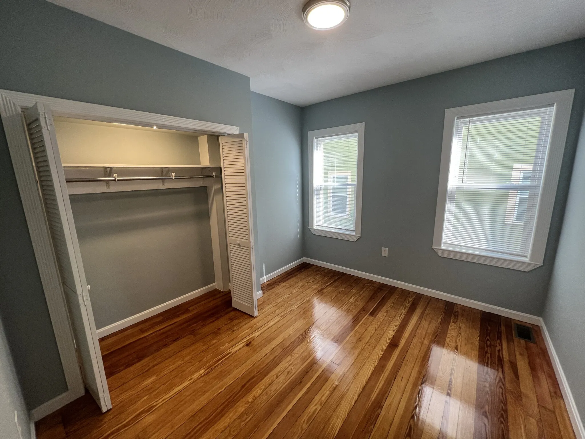 4 bed, 2 bath apartment for rent at 33 Hancock St Unit 1, Spring Hill — photo 4 of 25